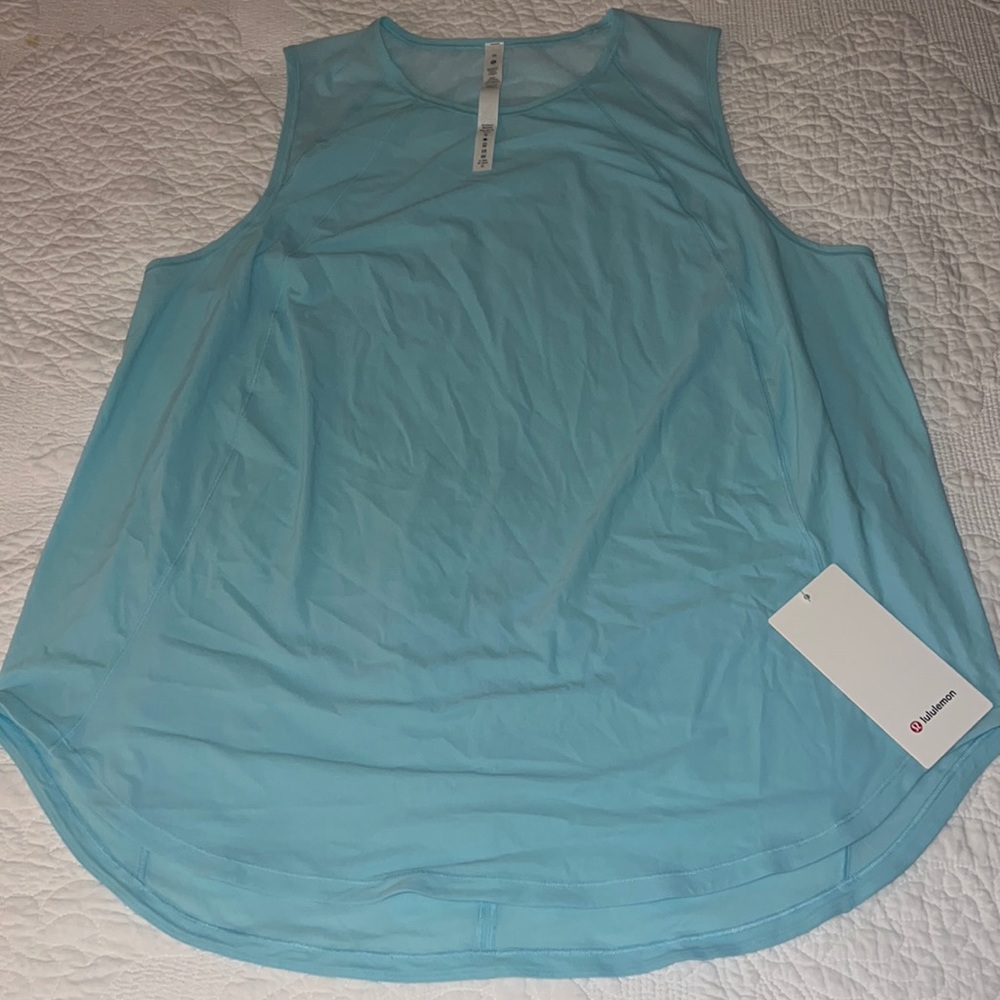 Size 20 lululemon sculpt tank top